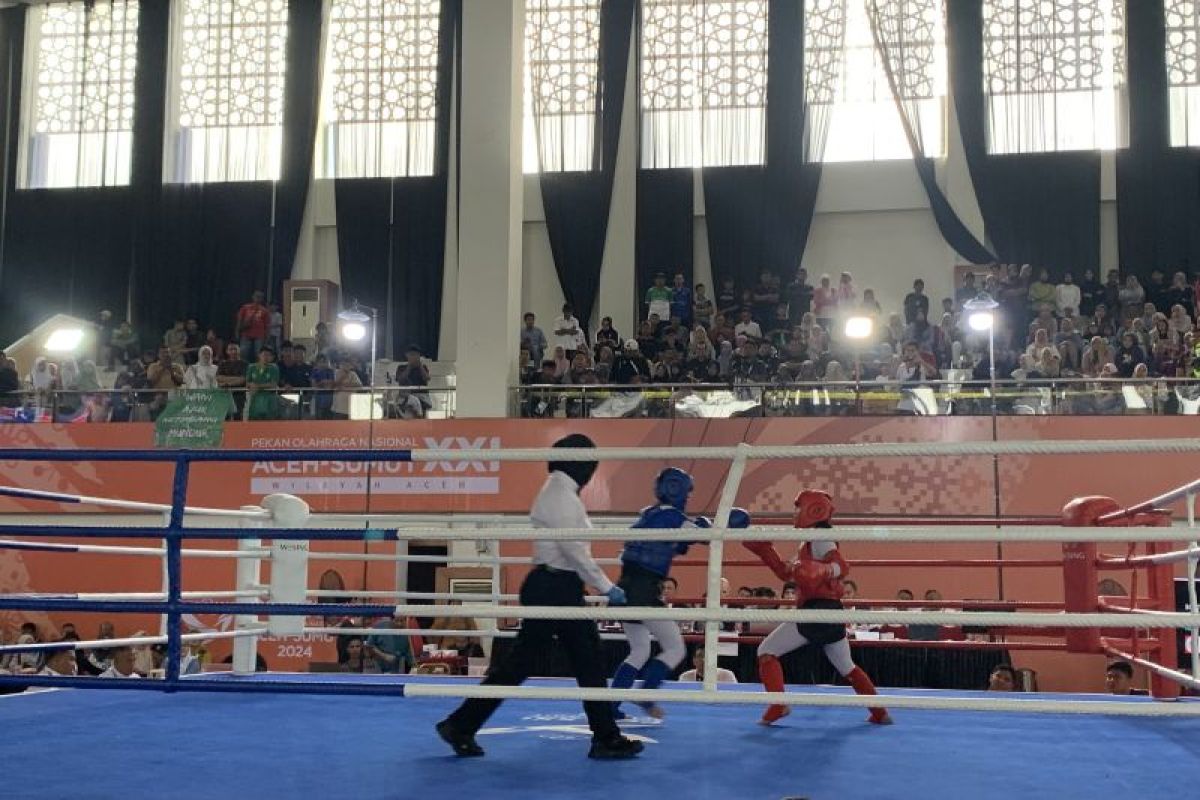 16 atlet putri pastikan diri lolos ke semifinal muaythai