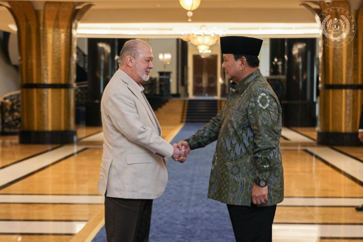 Defense Minister Prabowo meets Malaysian King to reaffirm defense ties