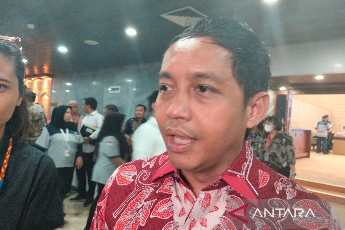 Menhut Raja Juli Antoni  hadapi isu emisi sampai akses kelola hutan