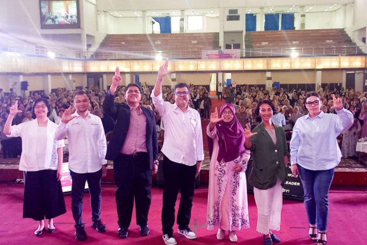 XL Axiata edukasi mahasiswi Unand tentang jiwa kepemimpinan