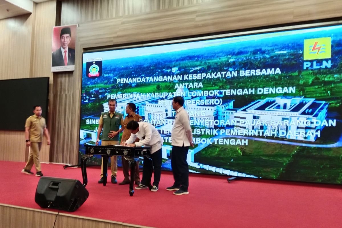 Pemkab Lombok Tengah tingkatkan pendapatan daerah dari pajak listrik