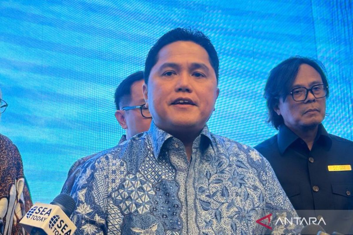 Prabowo, Thohir discuss international issues during meeting