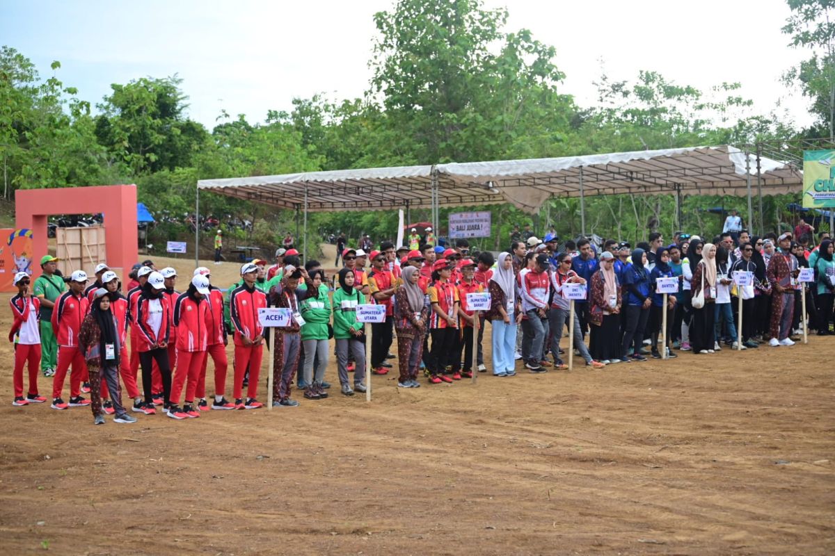 Paralayang- Paralayang pertandingkan empat nomor di hari pertama