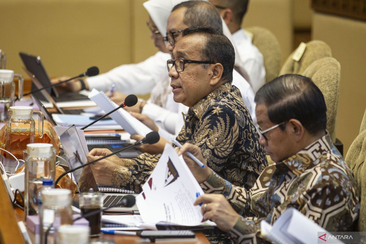 Mensesneg Pratikno ditunjuk sebagai Plt Sekretaris Kebinet