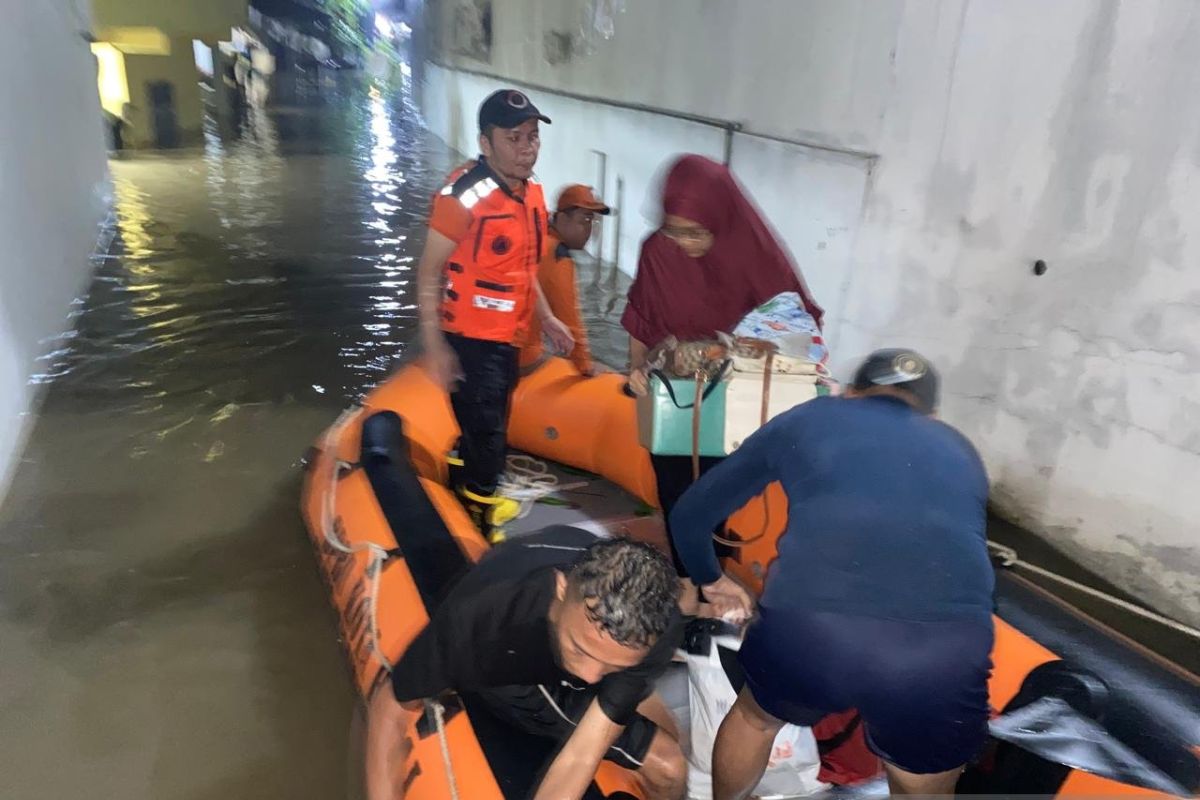 BNPB: Dapur umum disiagakan untuk jamin 2.231 korban banjir di Binjai