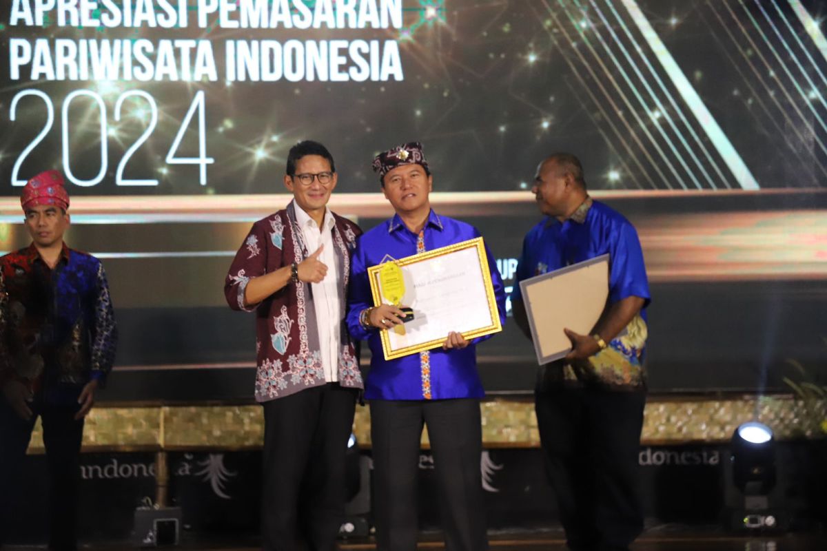 Lampung Barat terima penghargaan APPI 2024 dari Kemenparekraf