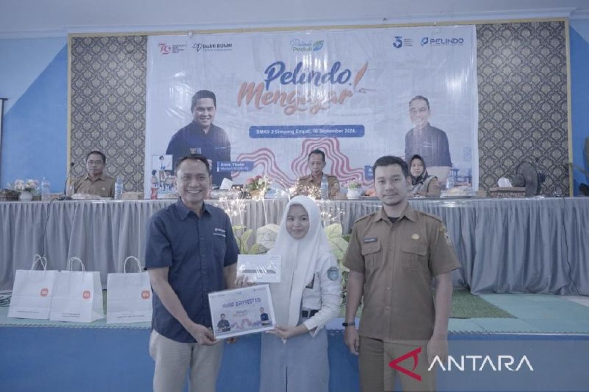 Pelindo kenalkan industri kepelabuhanan melalui program 