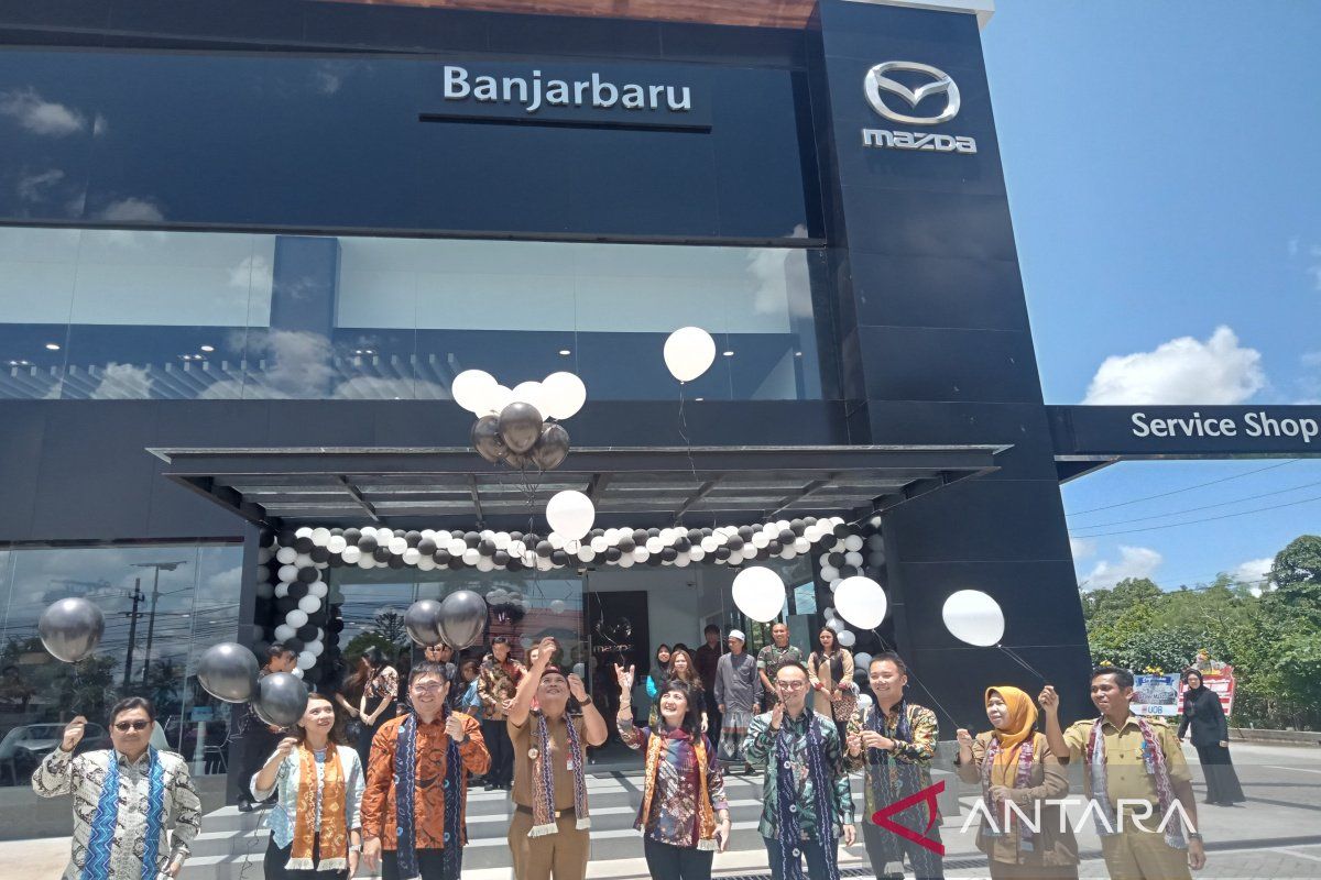 Mazda ramaikan perkembangan pasar otomotif di Kota Banjarbaru