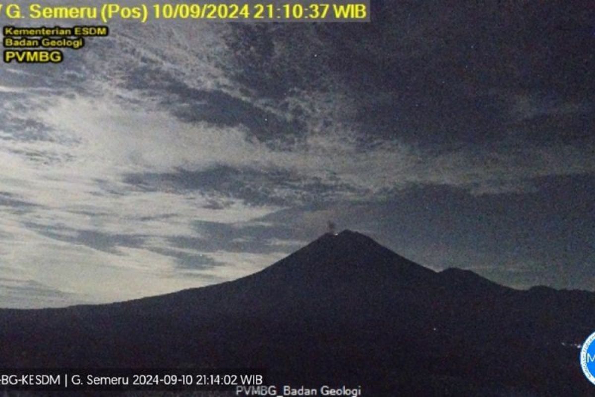 Semeru kembali erupsi dengan tinggi letusan 500 meter