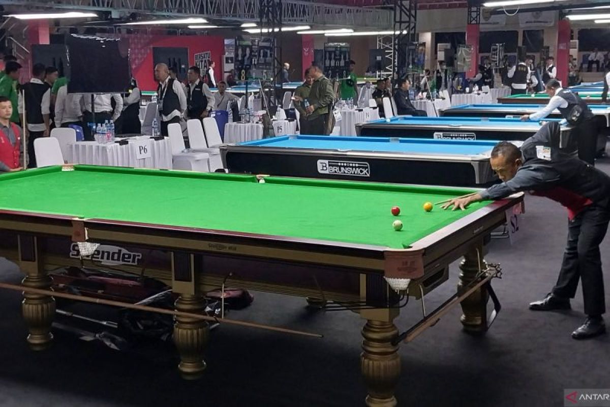 Dua tim tuan rumah PON berebut emas biliar nomor english billiard