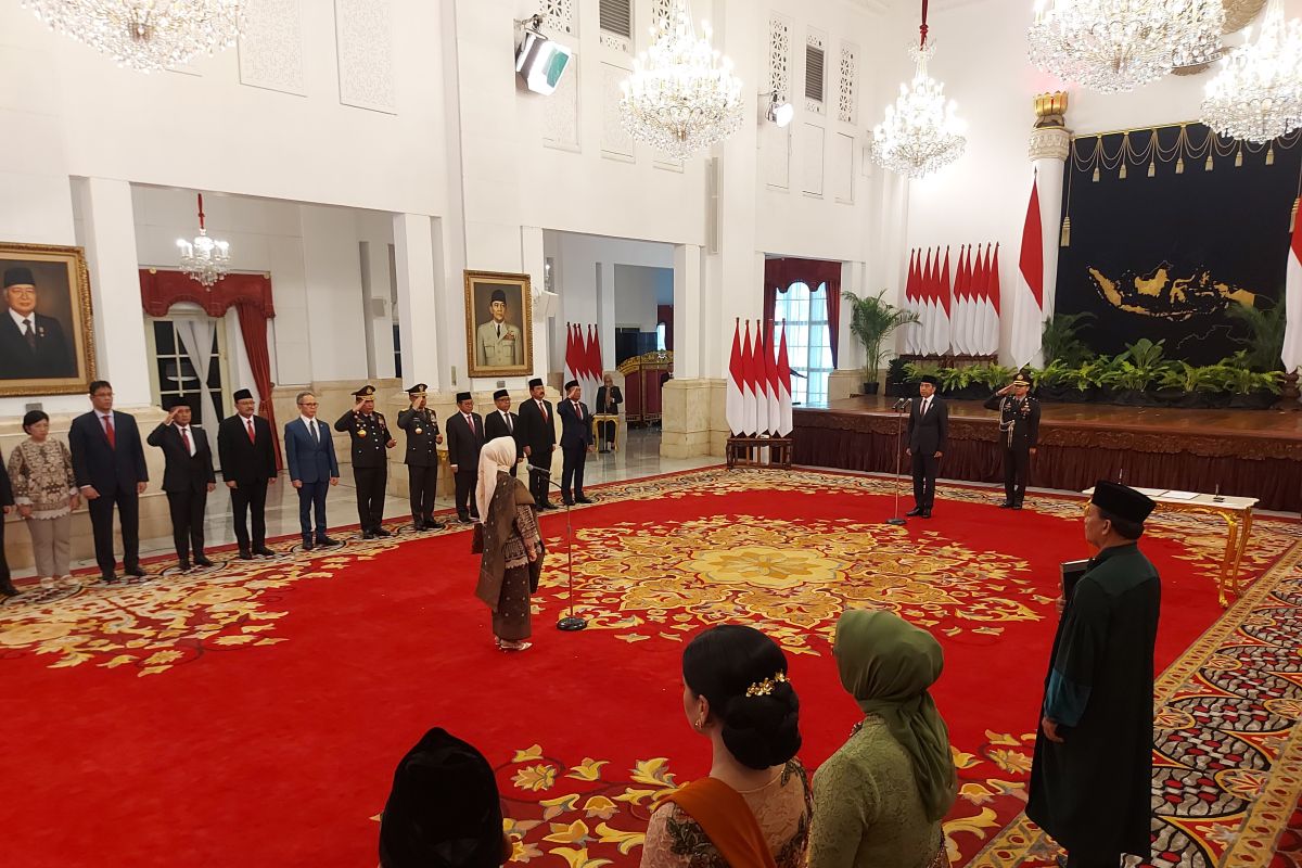 Presiden Jokowi lantik Aida Suwandi Budiman sebagai Anggota Dewan Komisioner LPS