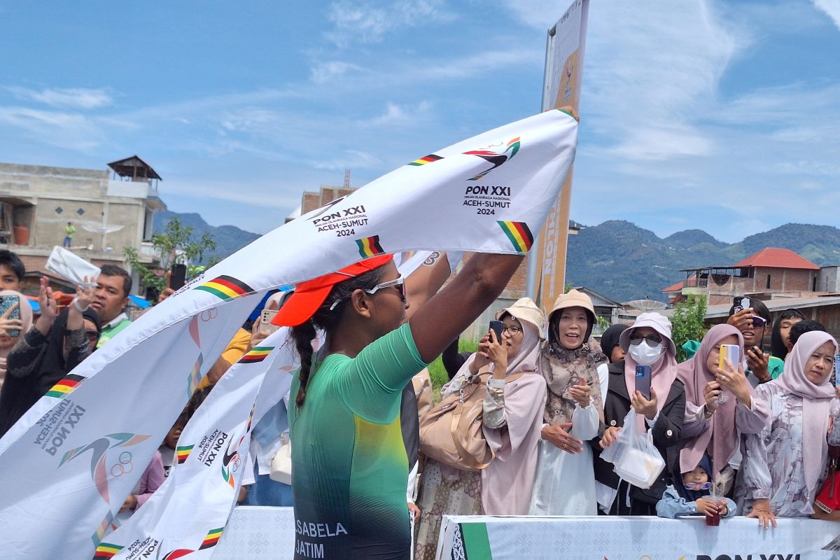 Triathlon - Jatim borong dua emas nomor standar