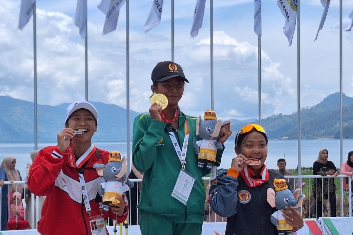 Atlet triathlon Jawa Timur Binta ingin pertajam catatan waktu lari