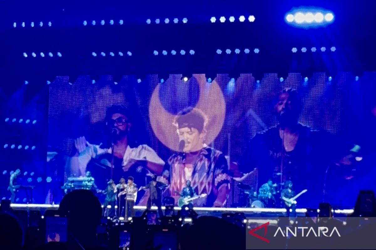 Bruno Mars sapa penggemar di Jakarta