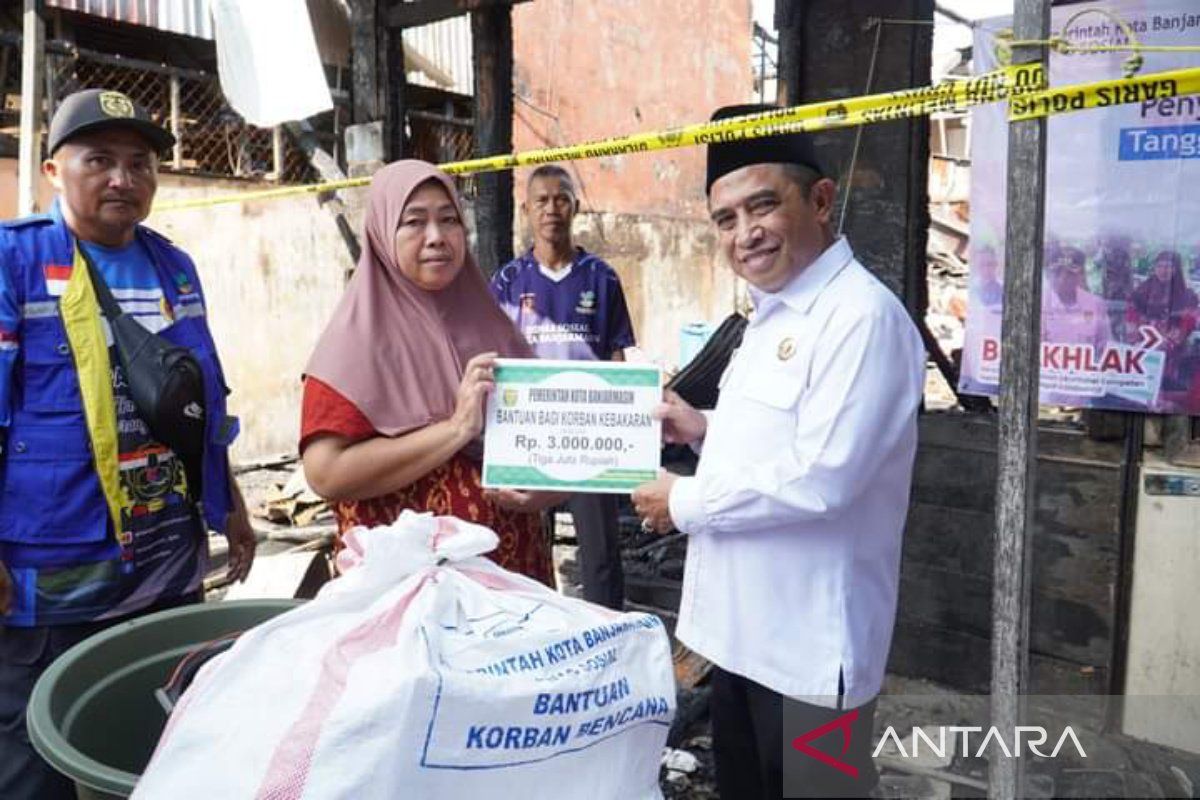 Pemkot Banjarmasin bantu sembako hingga uang bagi korban kebakaran