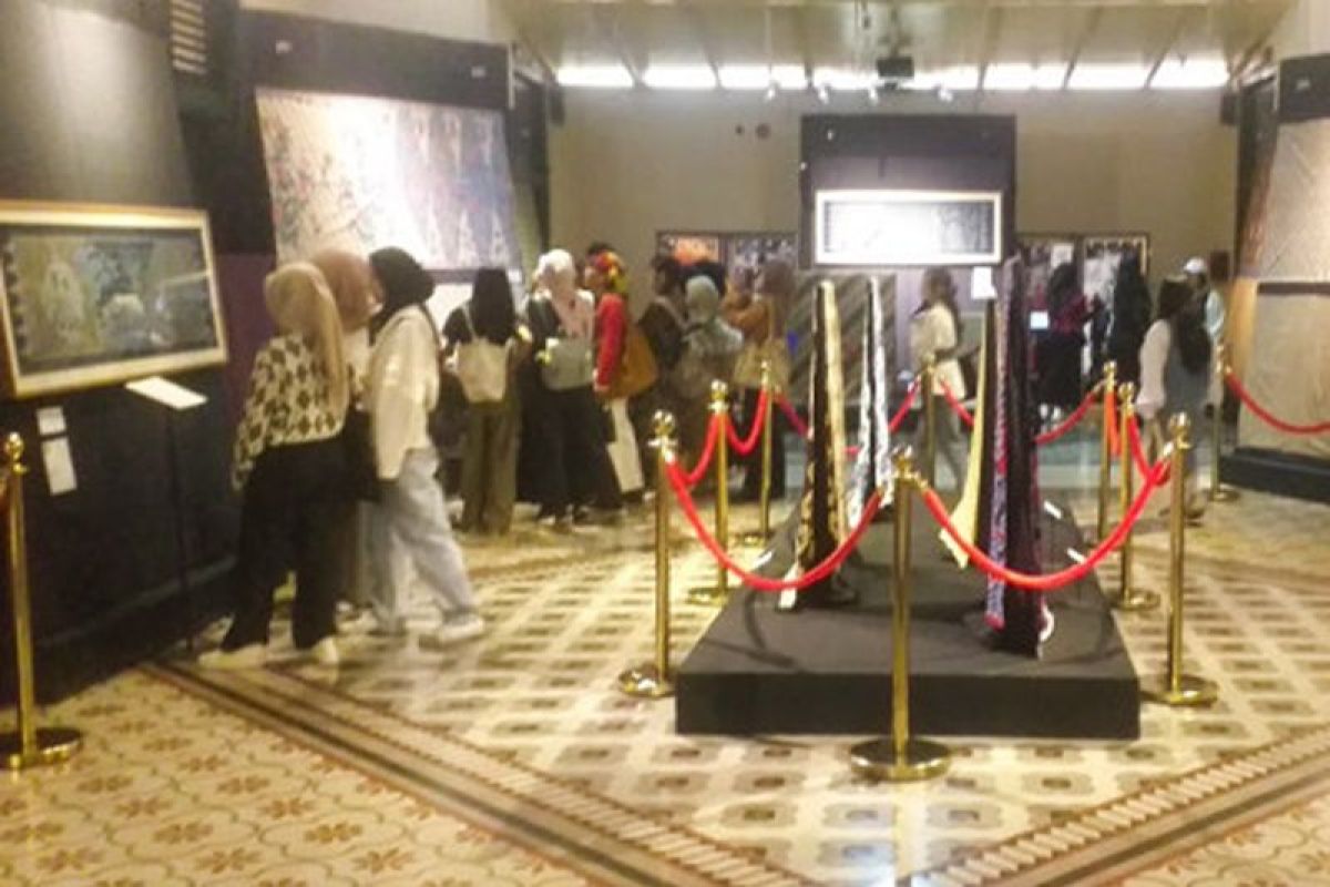 Museum Tekstil rayakan 40 tahun RI-Irlandia dengan pameran batik