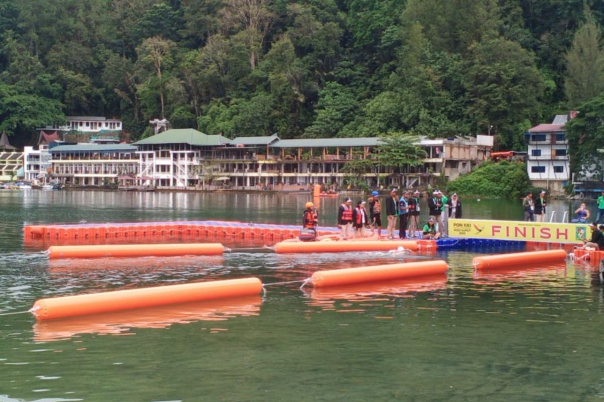 PON-Renang perairan terbuka 3.000 meter, emas untuk putra putri Jawa Timur