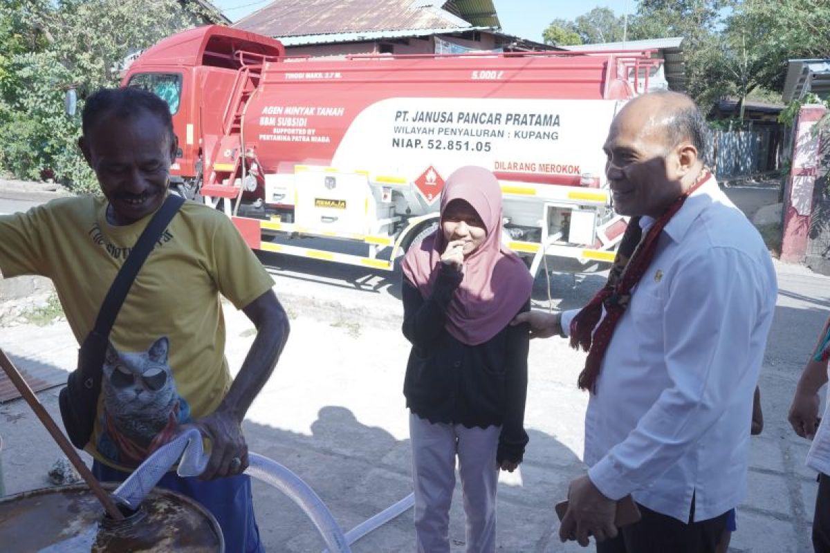 Pemkot Kupang pastikan tidak ada kelangkaan minyak tanah