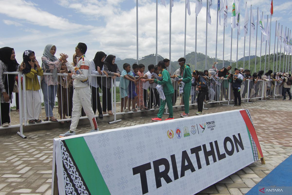 Rashif Amila sumbang emas triathlon perdana Jawa Barat