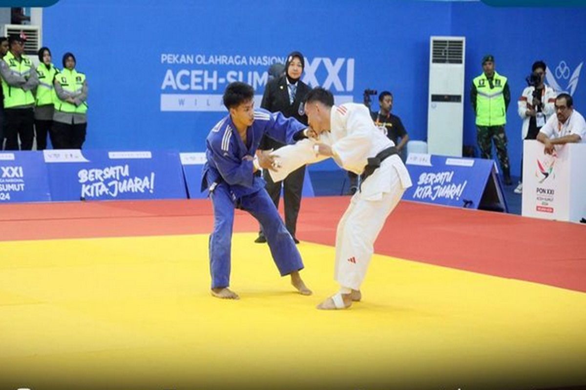 Atlet judo Sumatera Selatan saat berlaga di PON 2024