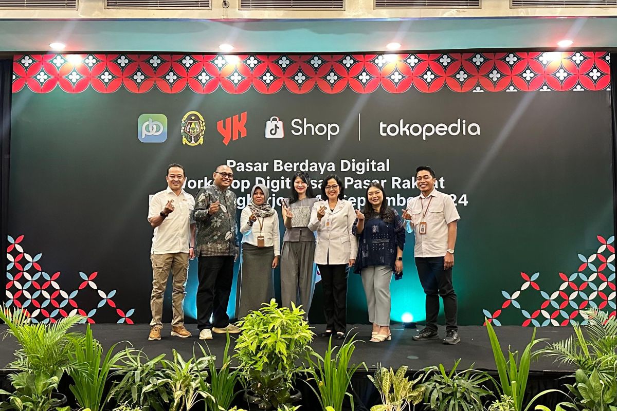 Tokopedia dan ShopTokopedia perkenalkan Pasar Berdaya Digital di Yogyakarta