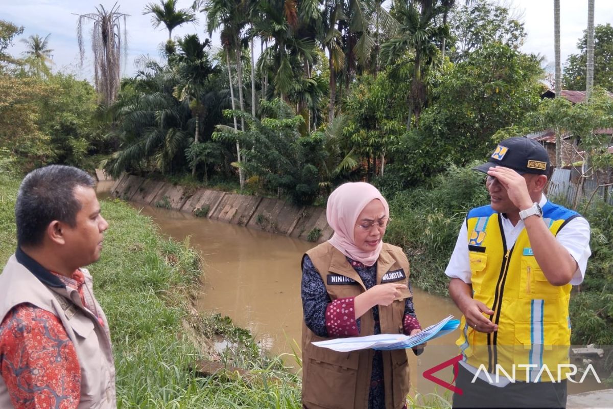 Pemkot Jambi bangun dua kolam retensi upaya cegah banjir