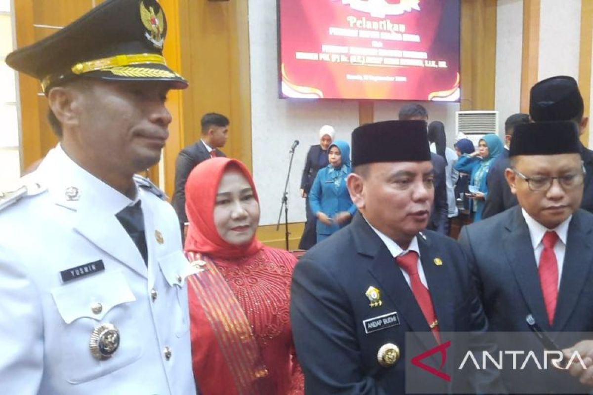 Pj. Gubernur Sultra lantik Yusmin sebagai Pj Bupati Kolaka Utara