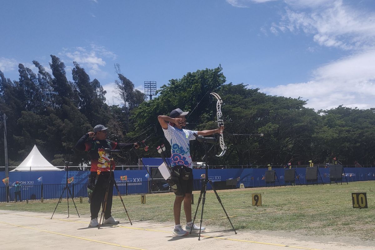 Panahan - Papua dan Yogya tembus final divisi compound putra