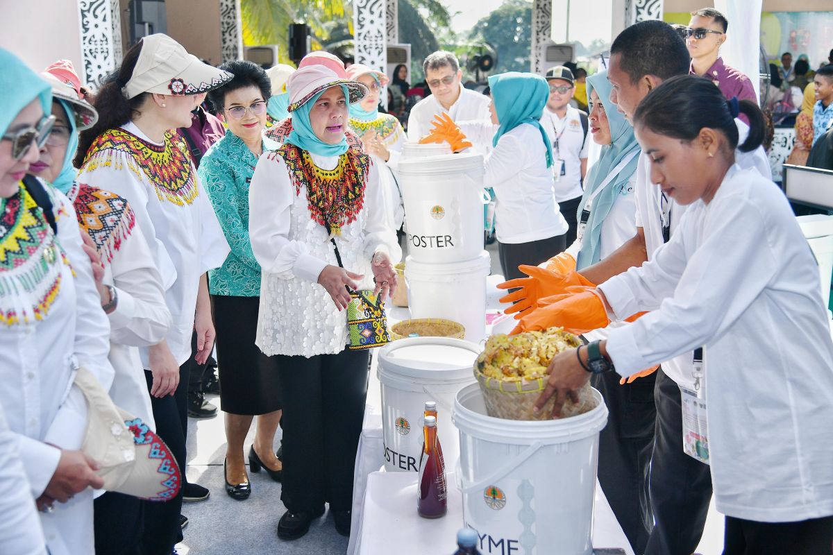 Ibu Negara ajak masyarakat olah sampah rumah tangga jadi kompos