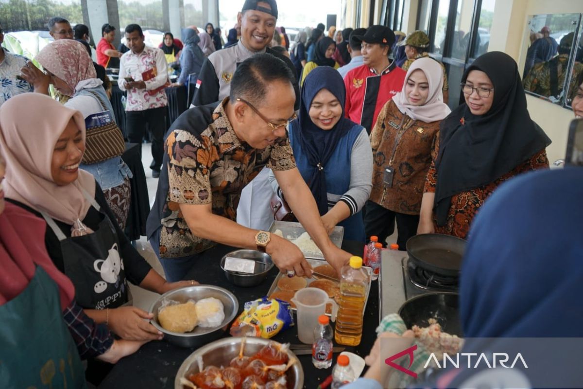 Pemkot Mojokerto latih pengolahan ikan guna cegah stunting