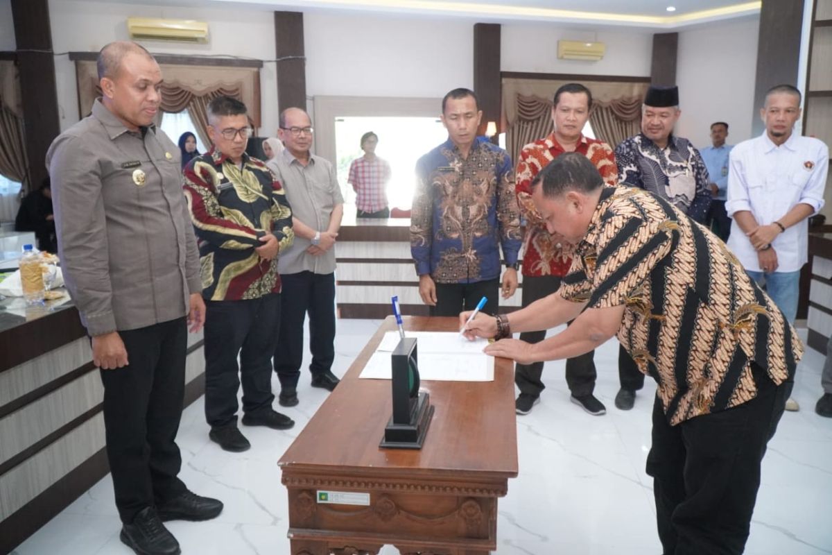 PMPTSP Langkat  bertekad perkuat pelayanan publik melalui ini