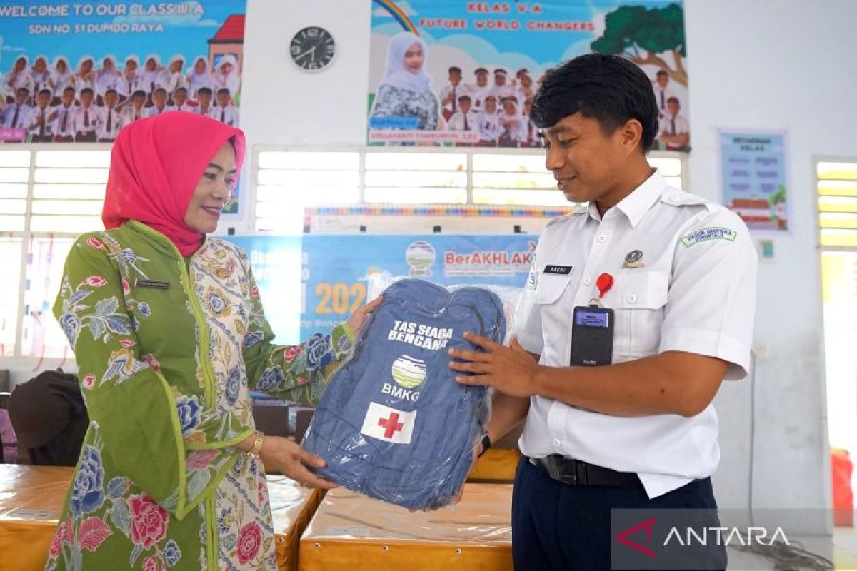 BMKG Gorontalo edukasi bencana gempa bumi dan tsunami kepada pelajar