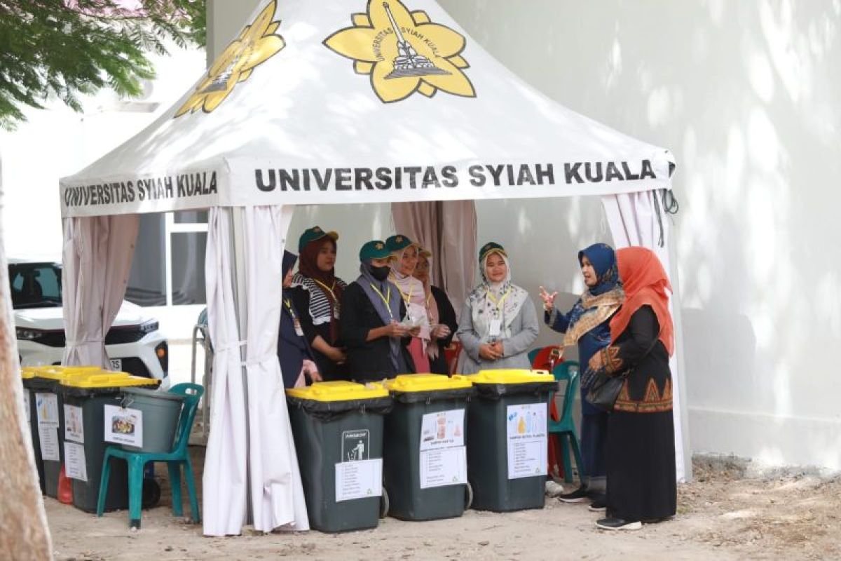 USK kawal kebersihan venue PON XXI di kampus melalui aksi gerebek sampah