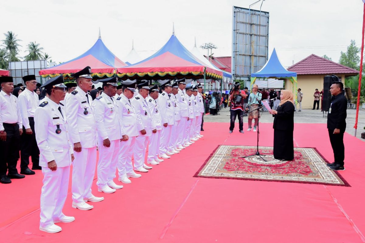 Lagi, Kasmarni perpanjang masa jabatan kades