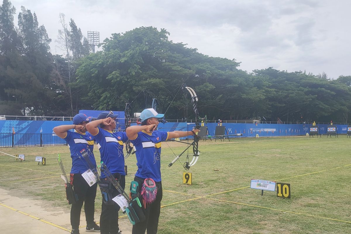 Panahan - Jateng dan DIY amankan tiket final compound beregu putra