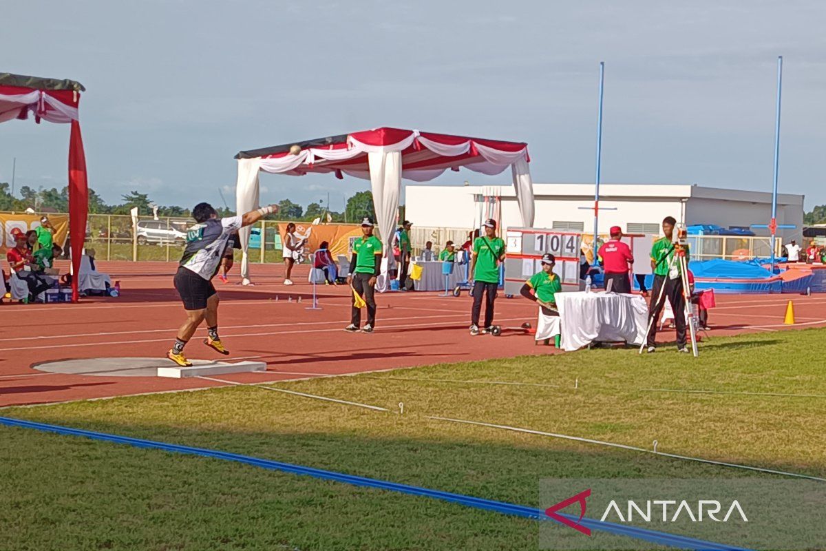 Atletik - Jawa Barat rebut emas dan perunggu tolak peluru putri