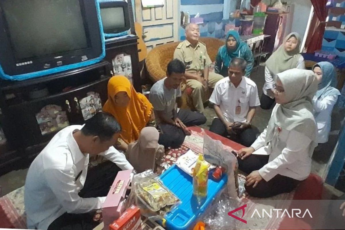 Pemkot Prabumulih beri ikan dan telur kepada warga cegah stunting