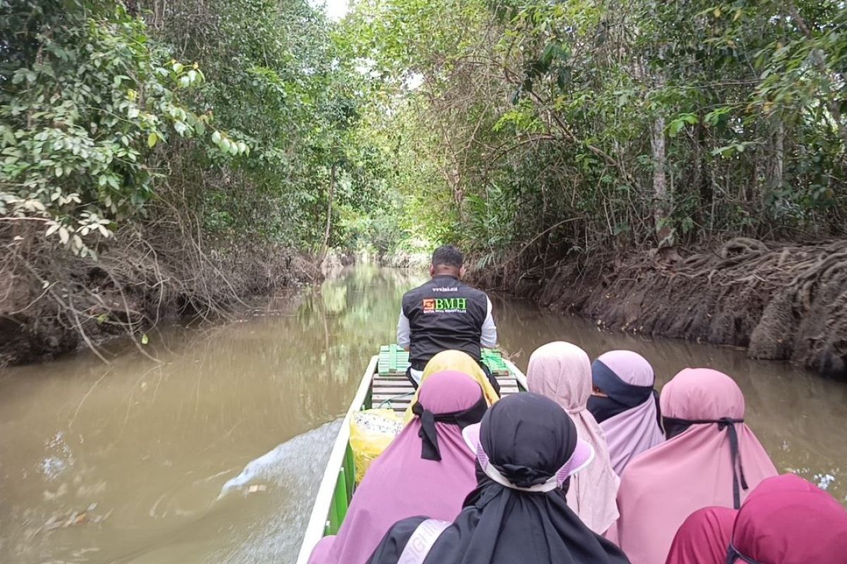 BMH dan Mushida Bulungan berbagi kebahagiaan di UPT. Tg. Buka SP.1