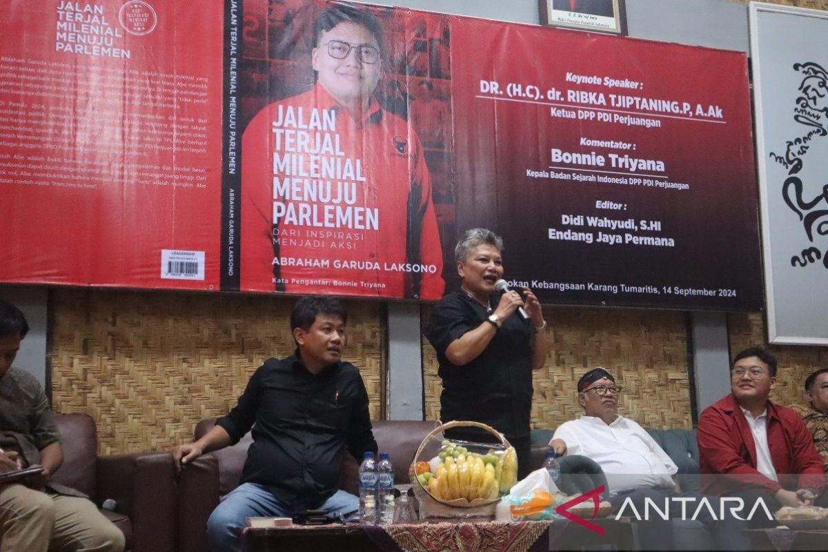 Anggota DPRD Banten termuda terbitkan buku terkait perjalanan politik