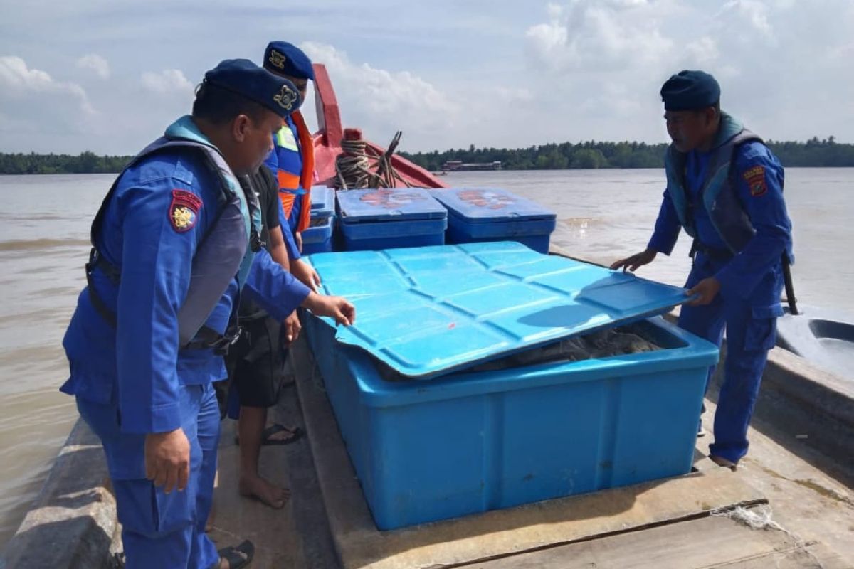 Polres Tanjungbalai-Sumut patroli  pelabuhan kecil cegah barang ilegal