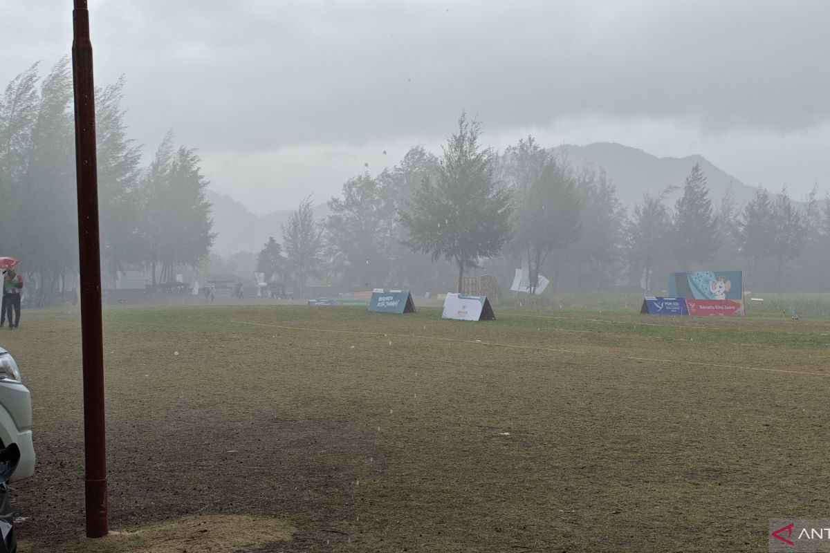 Woodball - Final fairway putri dihentikan sementara karena hujan lebat