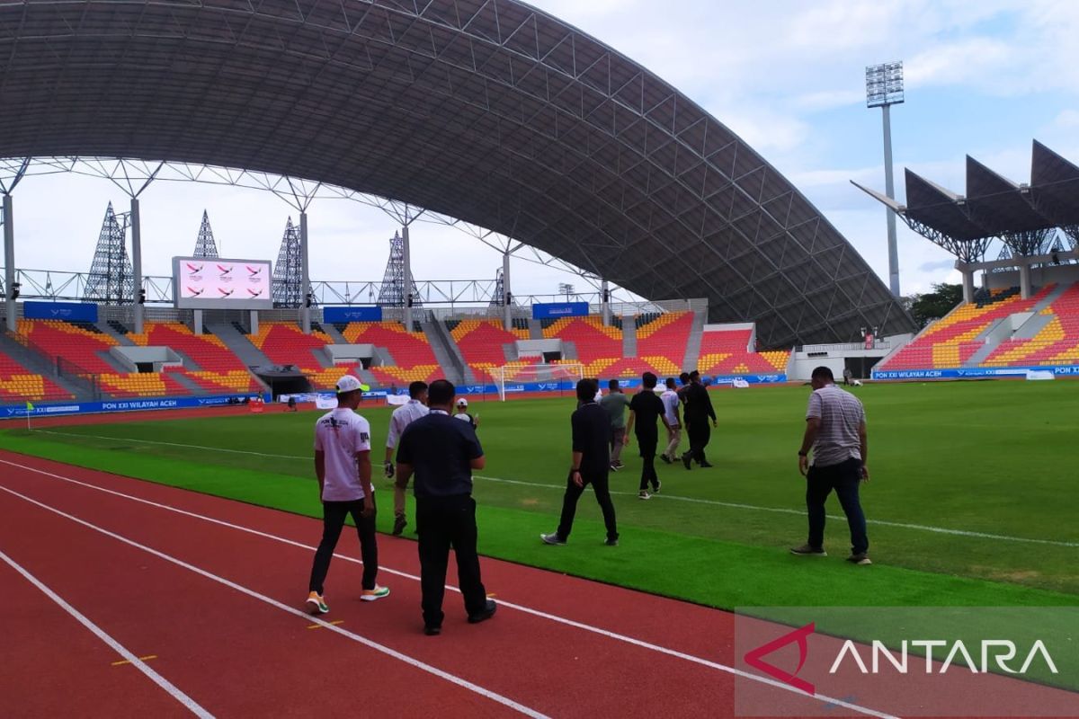 Sepak bola-Babak semifinal putra PON pindah ke Stadion Harapan Bangsa