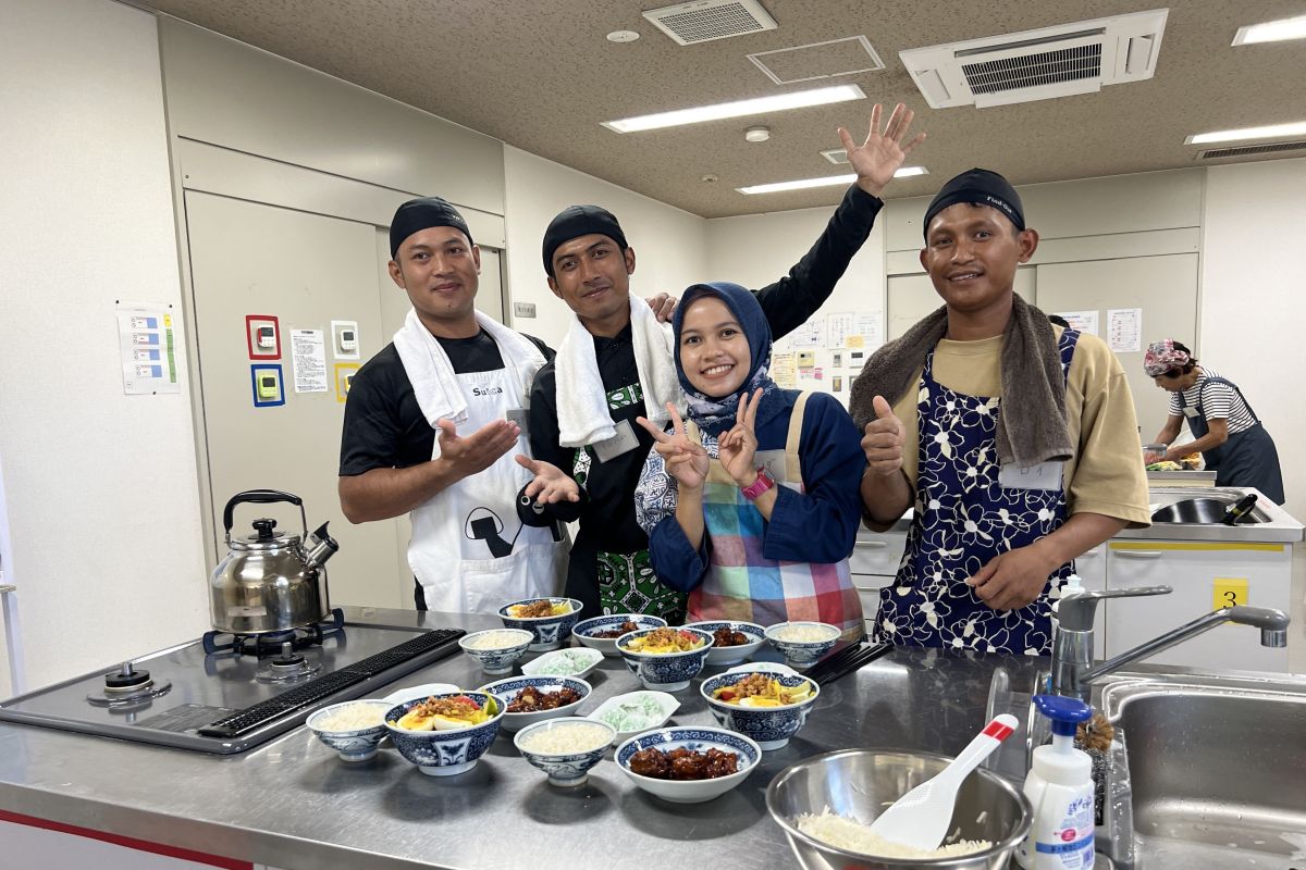 Pekerja Indonesia di Jepang demo masak kuliner nusantara