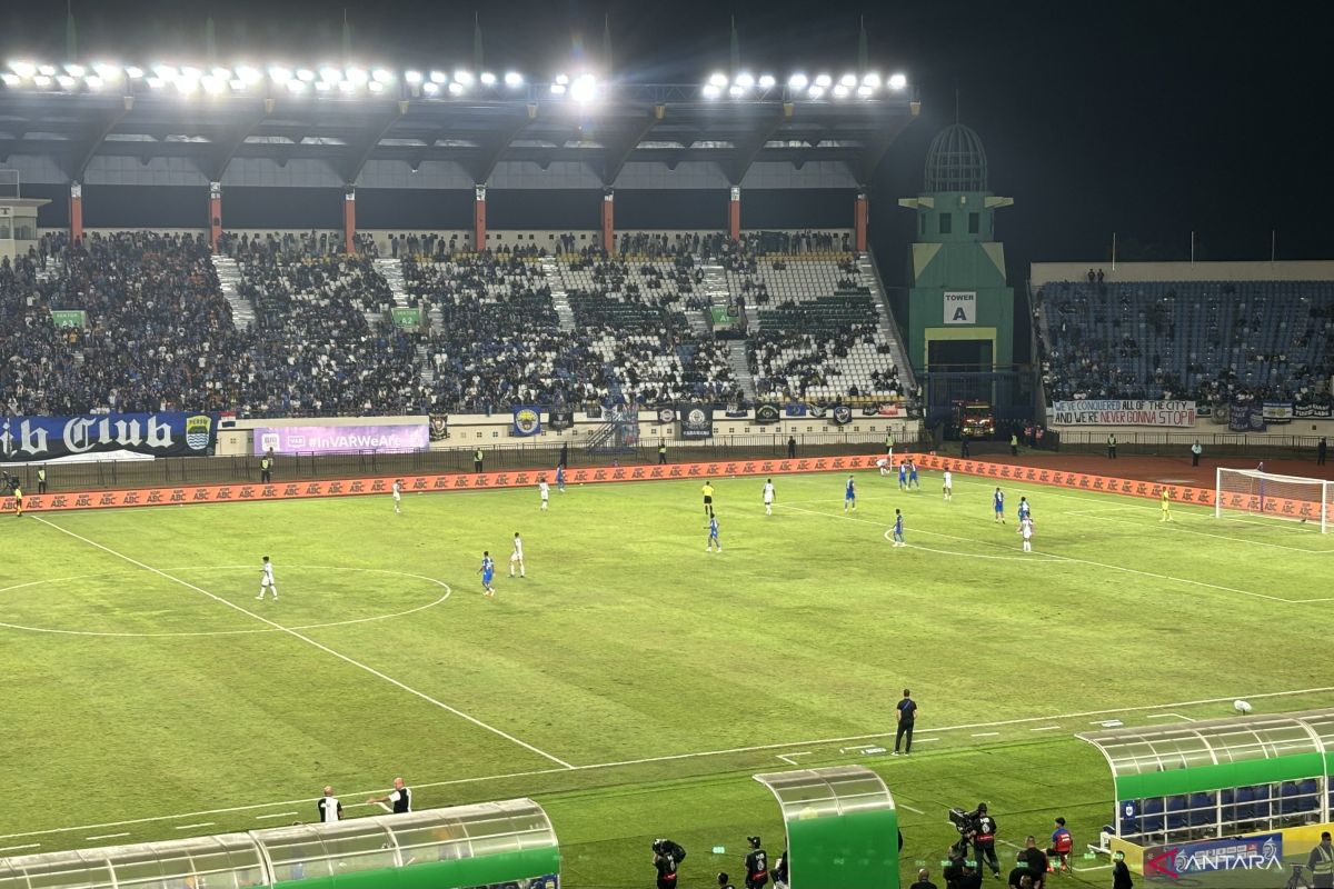 Persib Bandung menang 2-1 lawan PSIS Semarang