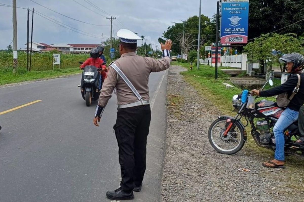 Libur akhir pekan, ini yang dilakukan Satlantas Polres Simalungun