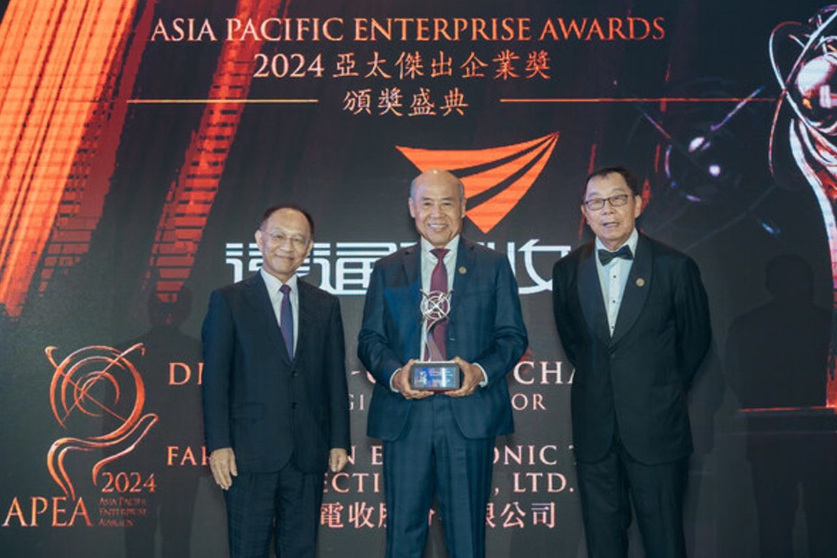 FETC International's MD Dr. Y.C. Chang Honored with the "Master Entrepreneur Award" at APEA 2024