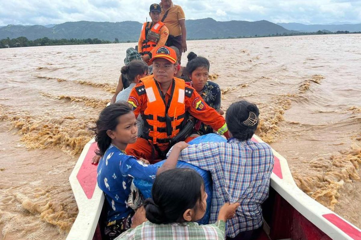 113 orang tewas, 64 lainnya hilang akibat banjir di Myanmar