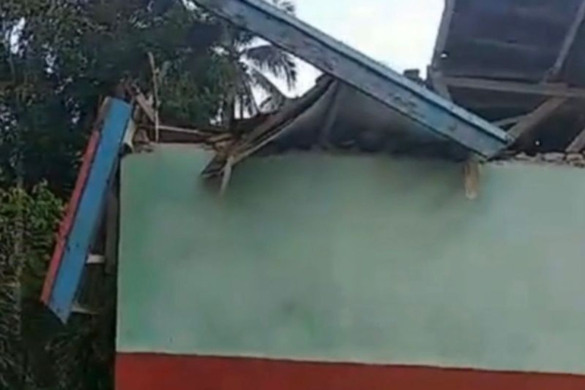 BPBD Garut cek kerusakan bangunan sekolah dampak gempa Sukabumi