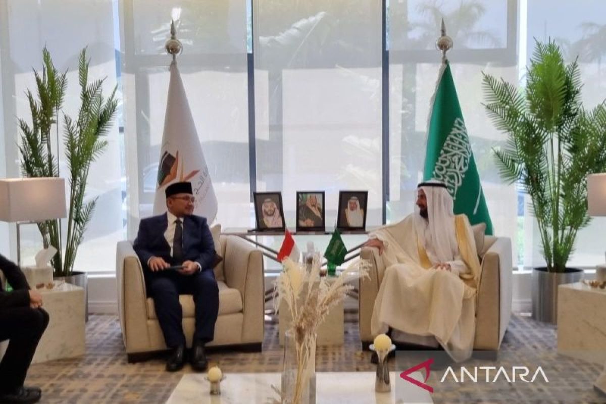 Indonesian minister discusses 2025 Hajj preparations in Saudi