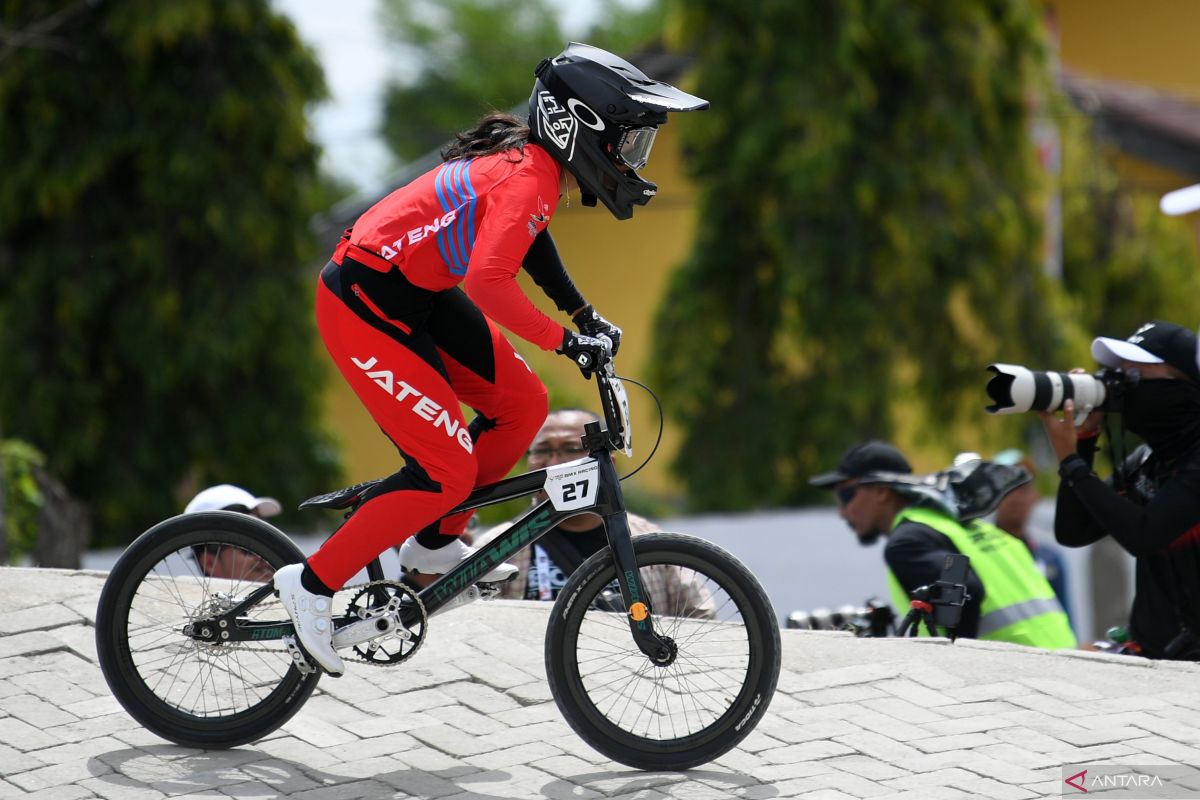 BMX - tenang dan fokus kunci Amellya Nur Sifa sabet emas racing putri